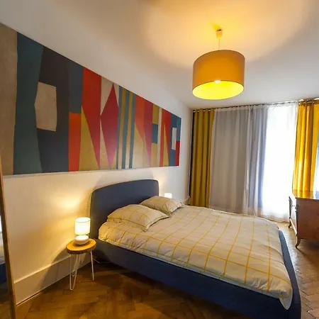 Aux Remparts Des Hospices *