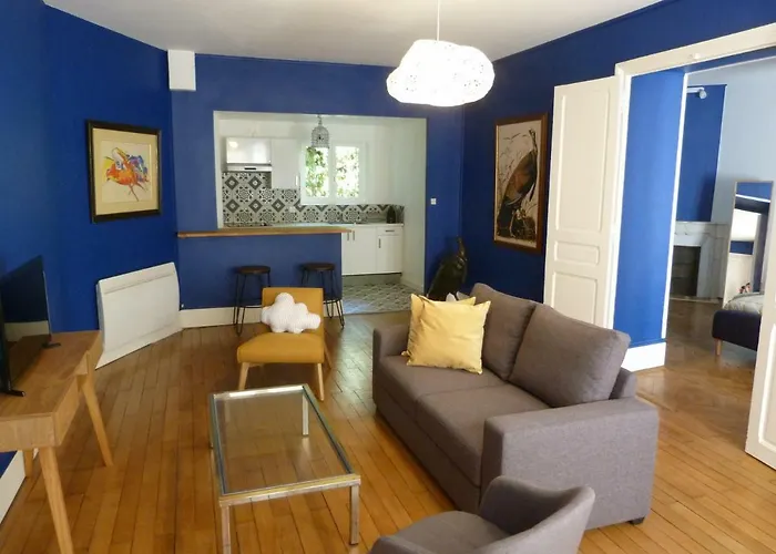 Aux Remparts Des Hospices Апартаменты *