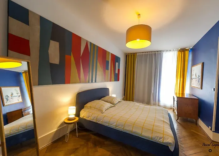 Aux Remparts Des Hospices *