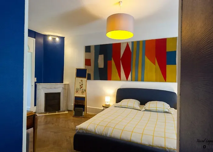 Aux Remparts Des Hospices Бон